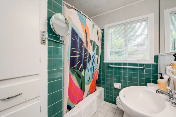 $3,250 | 6002 Cary Drive, Austin, TX 78757