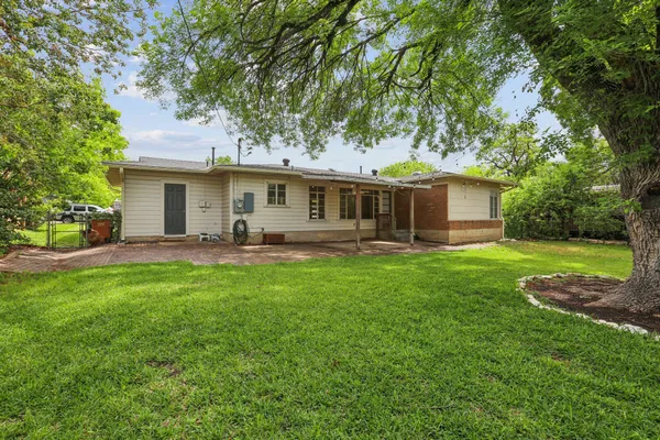 $3,250 | 6002 Cary Drive, Austin, TX 78757