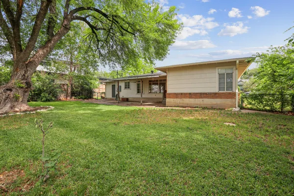 $3,250 | 6002 Cary Drive, Austin, TX 78757