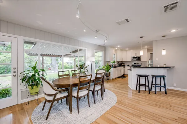 $3,250 | 6002 Cary Drive, Austin, TX 78757