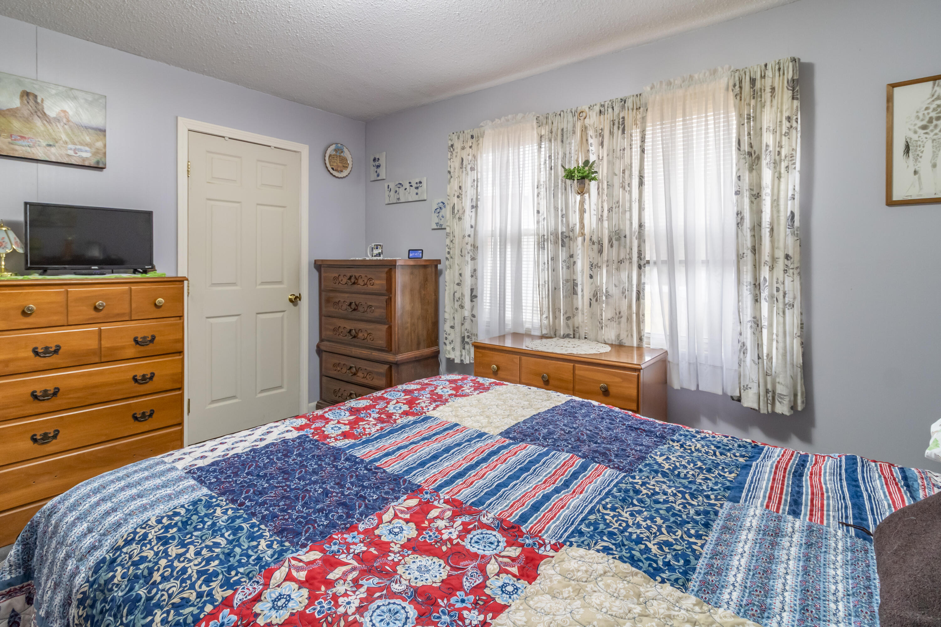 336 Stetson Road West Levant, ME 04456 - Photo 52 of 58 336 Stetson Road West Interiors-25