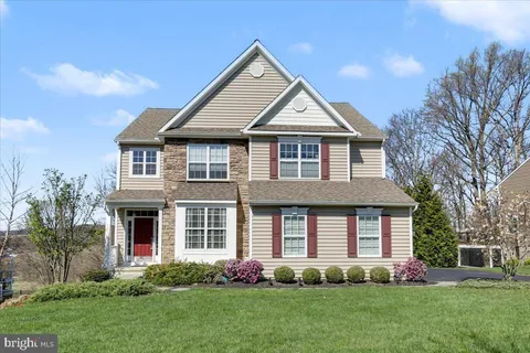 $725,000 | 230 Ironstone Lane, Elverson, PA 19520