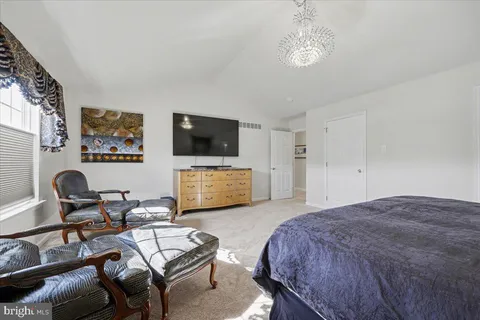 $725,000 | 230 Ironstone Lane, Elverson, PA 19520