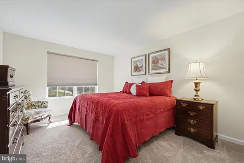 $725,000 | 230 Ironstone Lane, Elverson, PA 19520