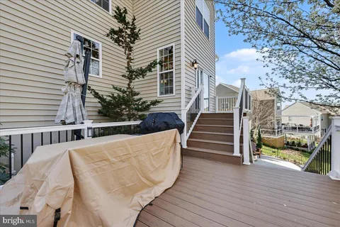 $725,000 | 230 Ironstone Lane, Elverson, PA 19520