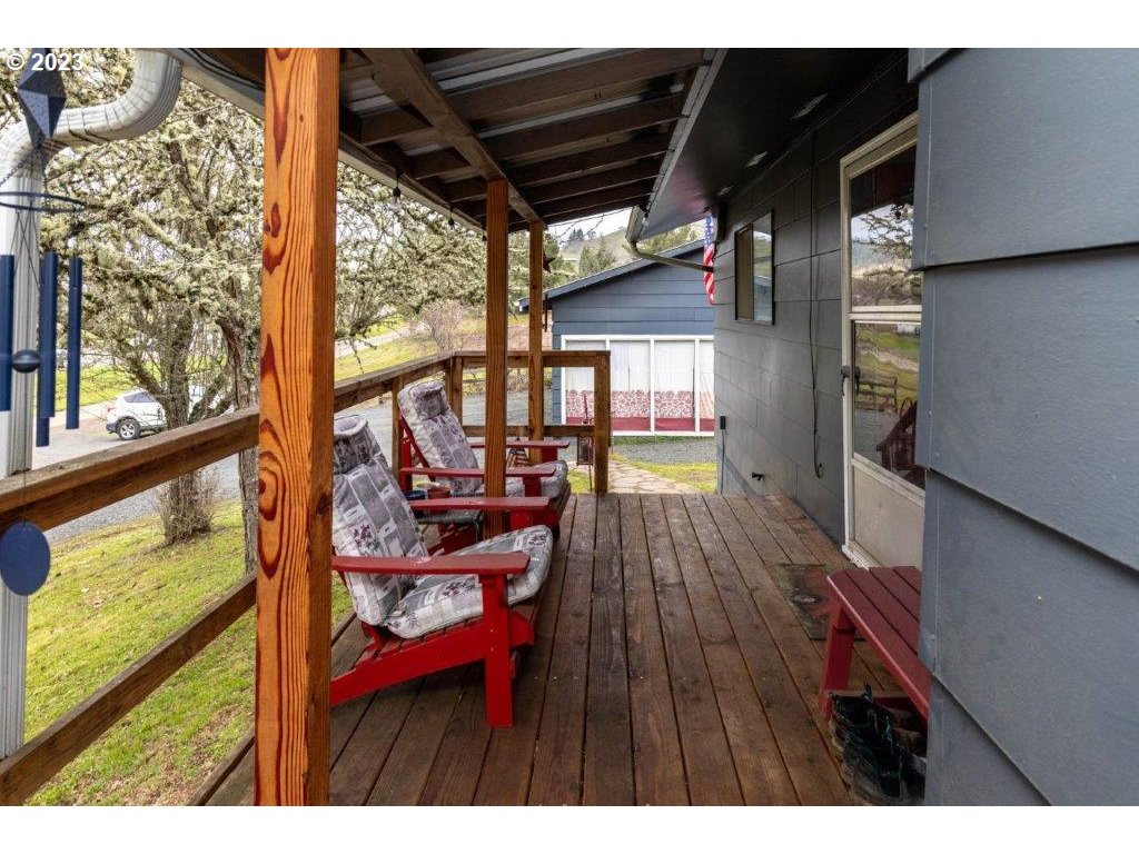 186 Bell Ranch Lane Roseburg, OR 97470 - Photo 7 of 32 Gallery Image 7