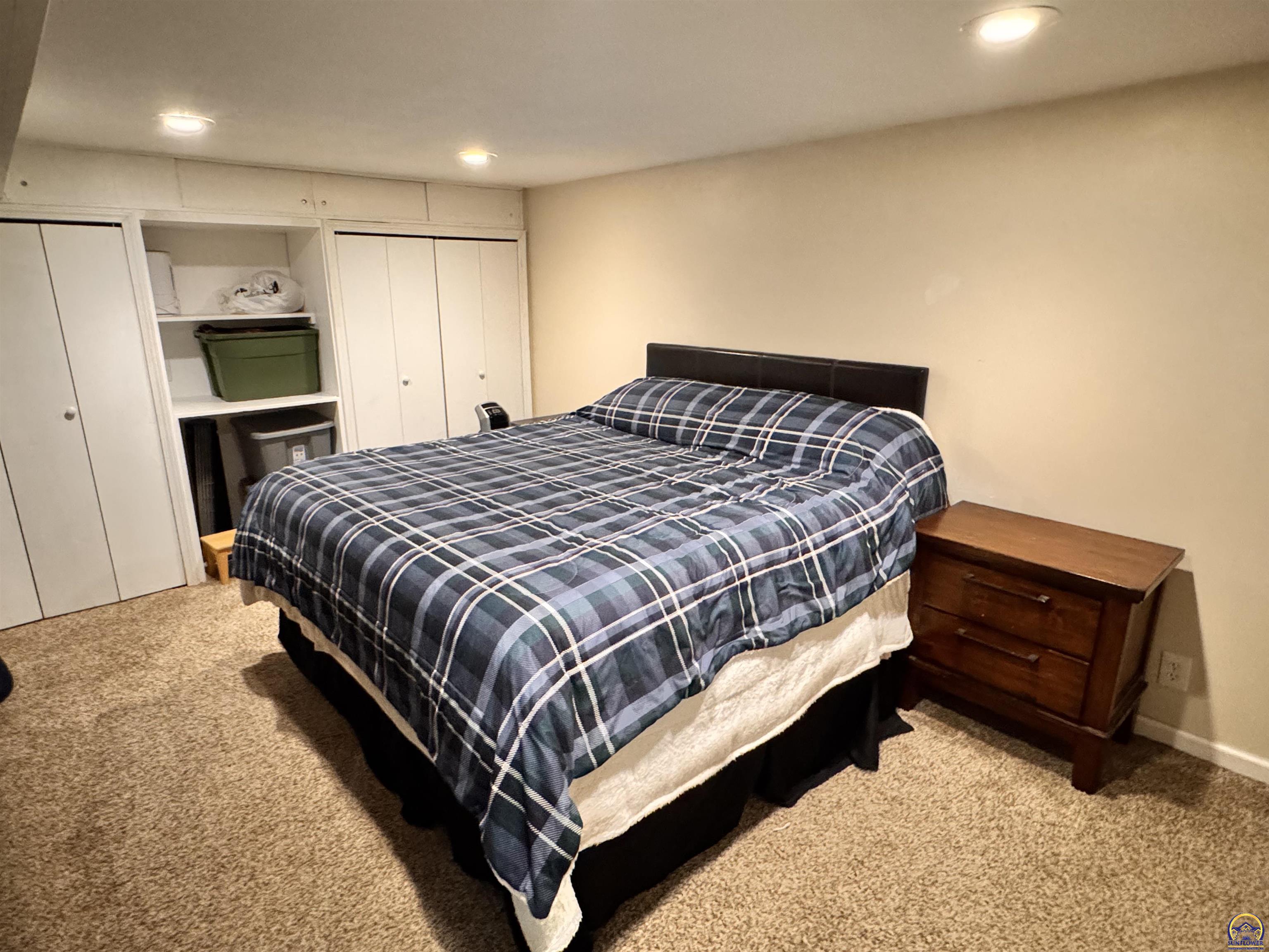 5625 Southwest 16th Street Topeka, KS 66604 - Photo 11 of 20