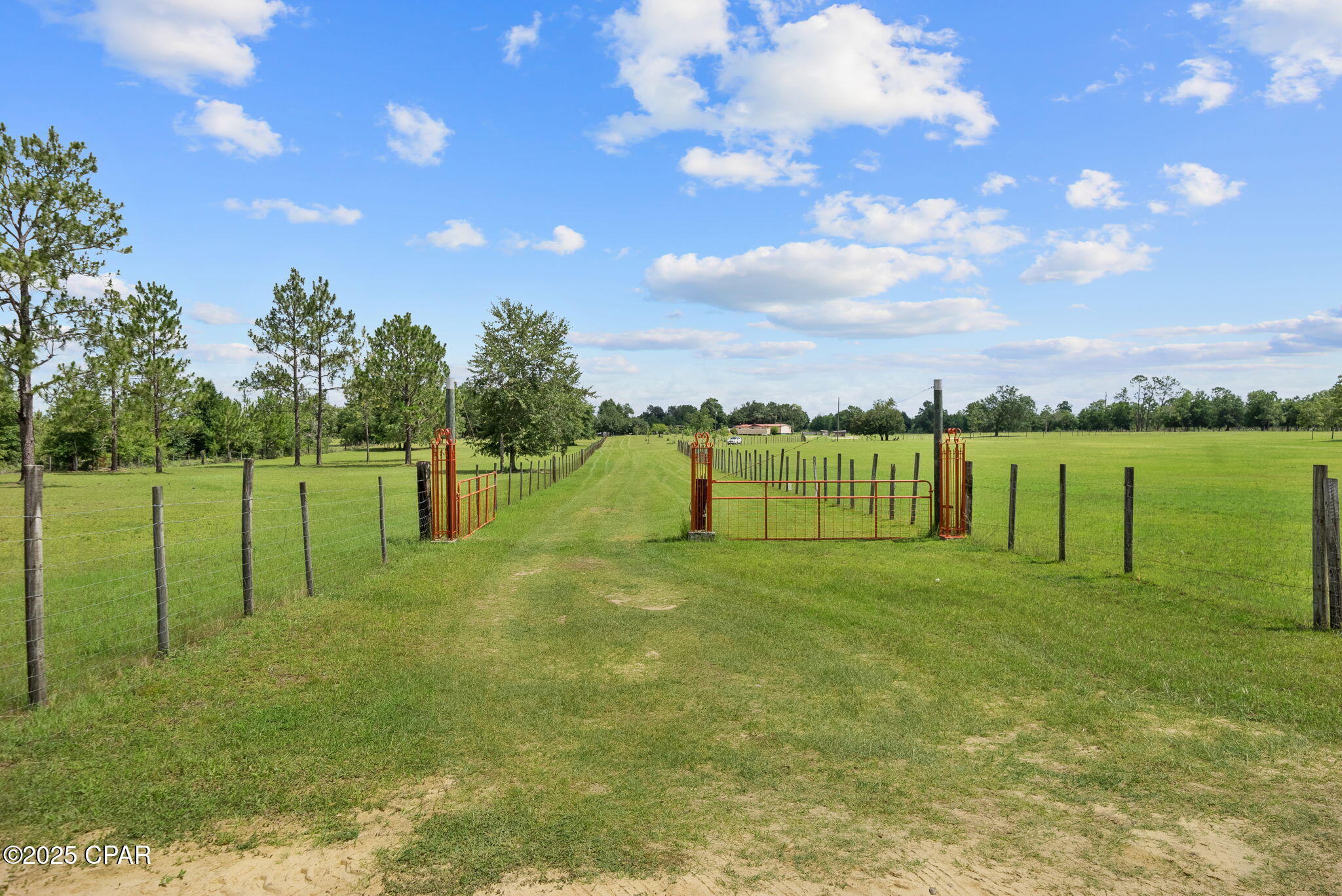 10201 Western Road Fountain, FL 32438 - Photo 22 of 36