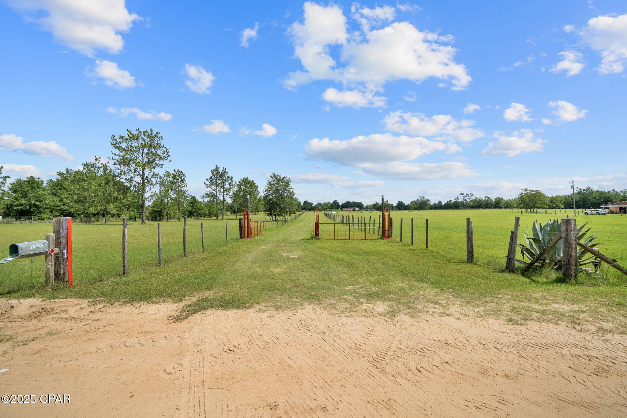 10201 Western Road Fountain, FL 32438 - Photo 23 of 36