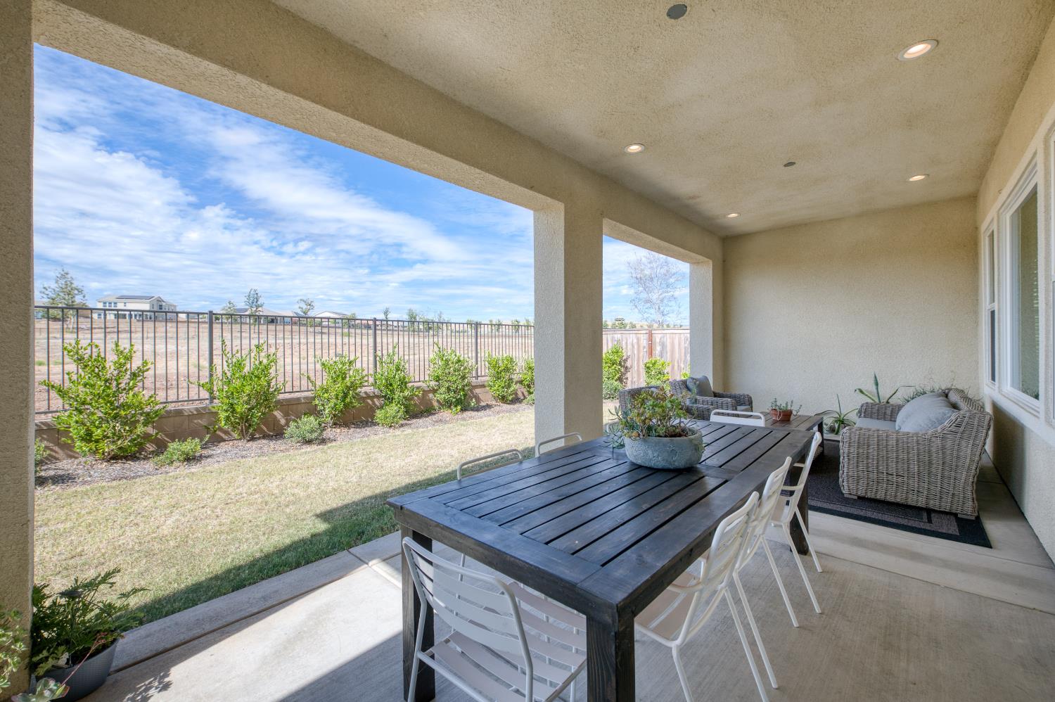 948 Beaver Pond Loop Madera, CA 93636 - Photo 64 of 98