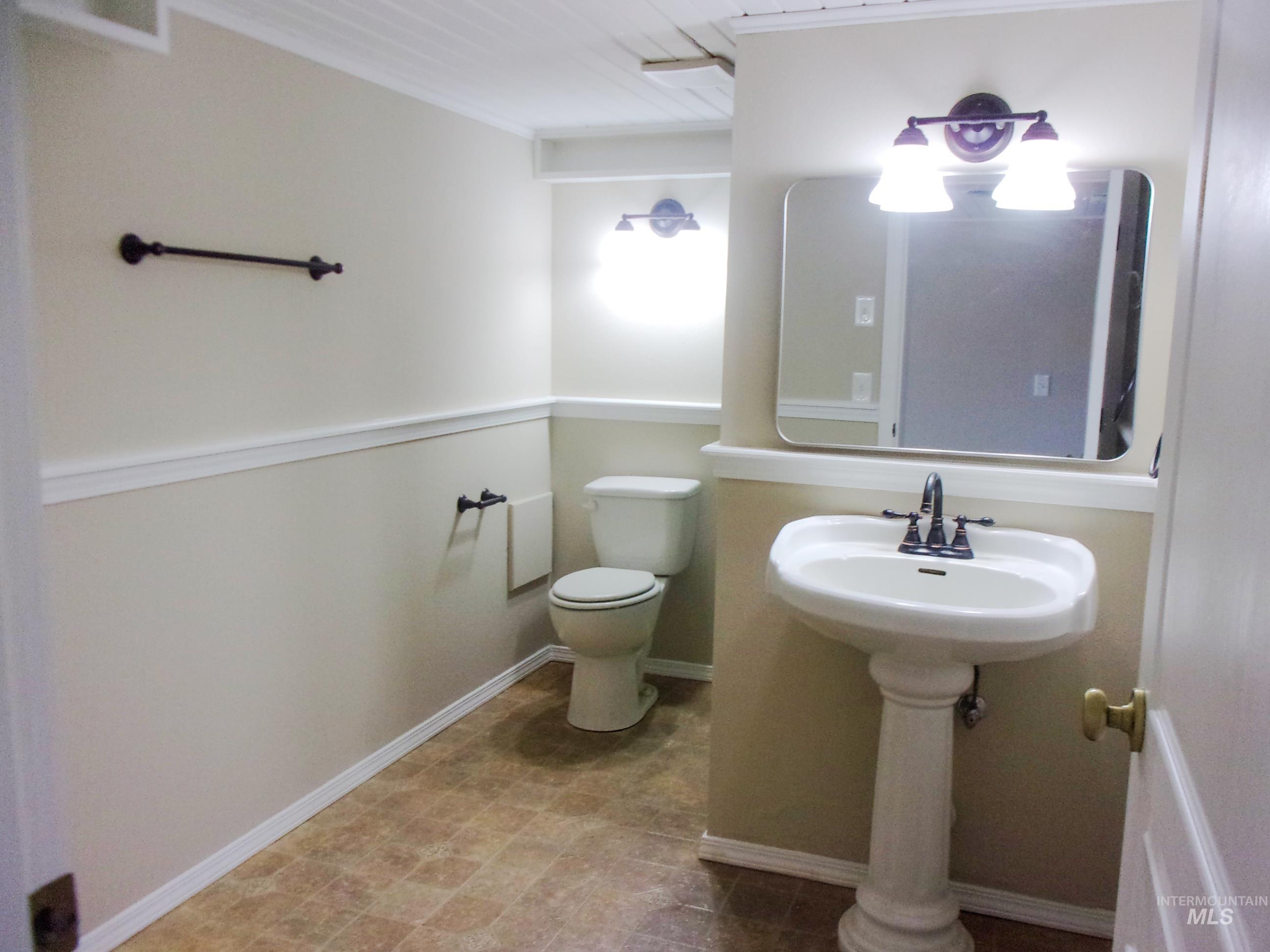 1629 Sand Road Weiser, ID 83672 - Photo 19 of 34