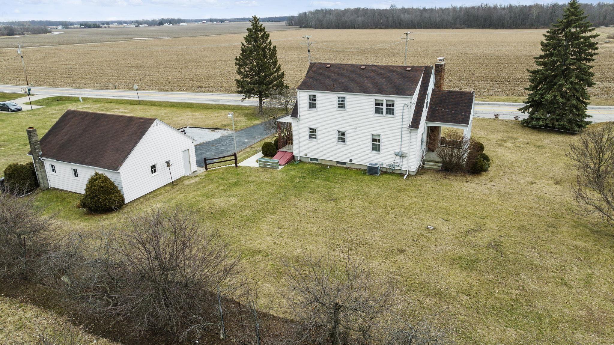 9855 Stellhorn Road Fort Wayne, IN 46815 - Photo 6 of 36