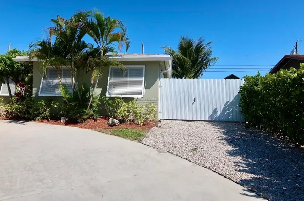 $1,400 | 1314 Barrington Drive, West Palm Beach, FL 33406