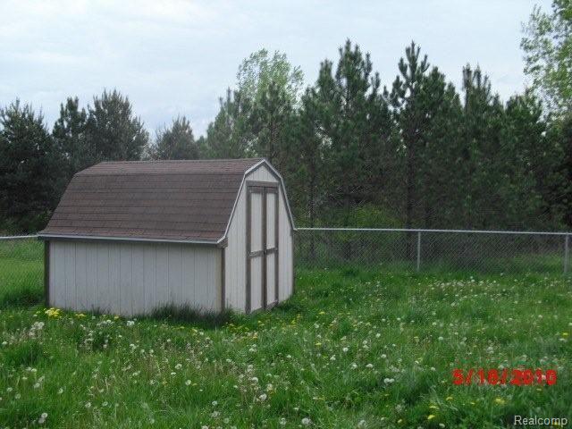 5960 Wildcat Road North Street, MI 48049 - Photo 3 of 15 5960 Wildcat (6)
