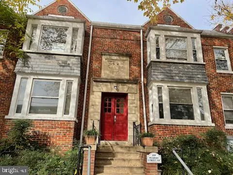 $2,000 | 509 Peabody Street Northwest, Washington, DC 20011