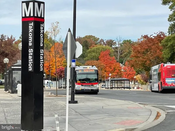 $2,000 | 509 Peabody Street Northwest, Washington, DC 20011