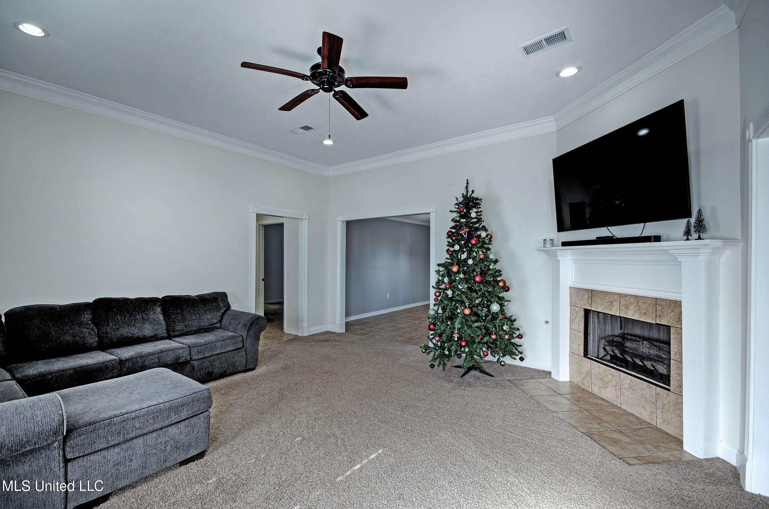 625 Post Oak Place Pearl, MS 39208 - Photo 12 of 24 post oak living 2