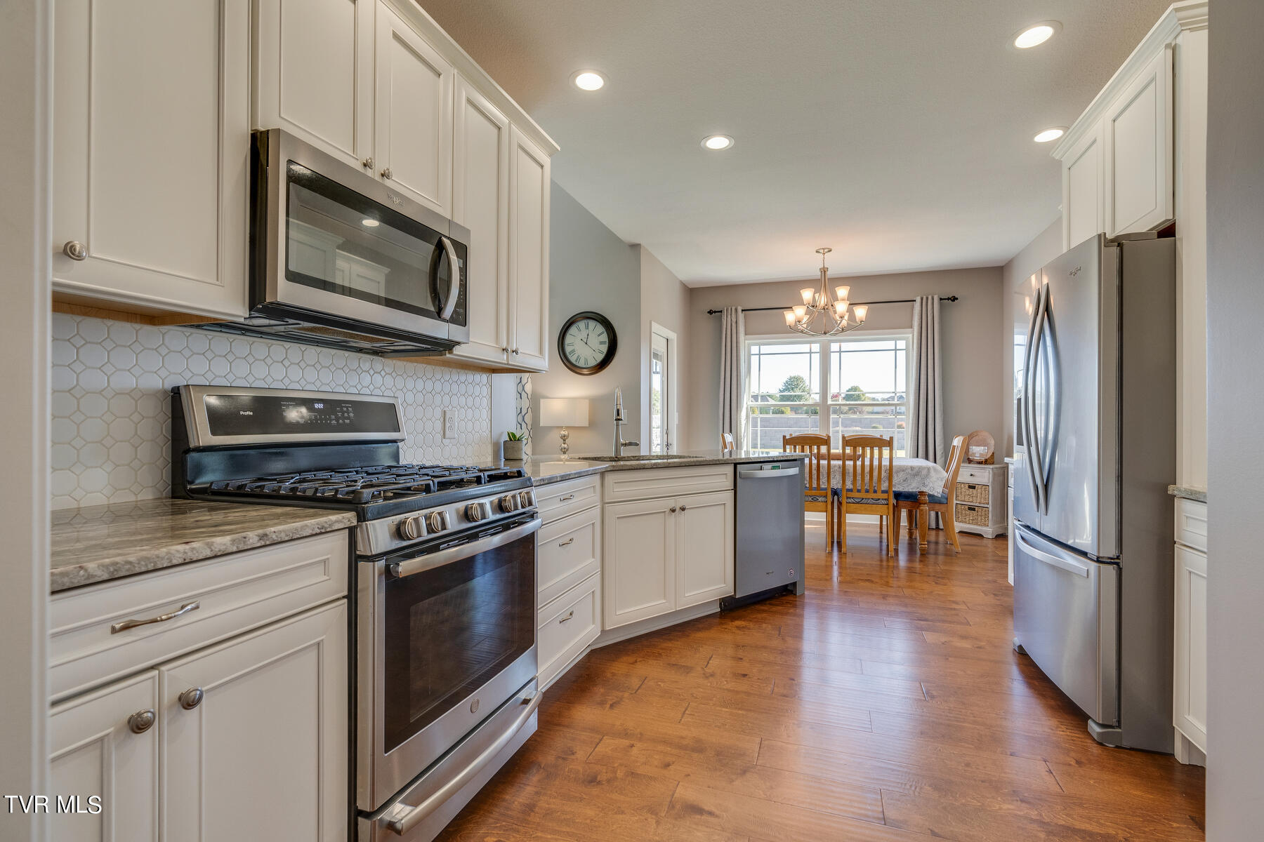 3675 Holly Creek Road Greeneville, TN 37745 - Photo 14 of 47 014