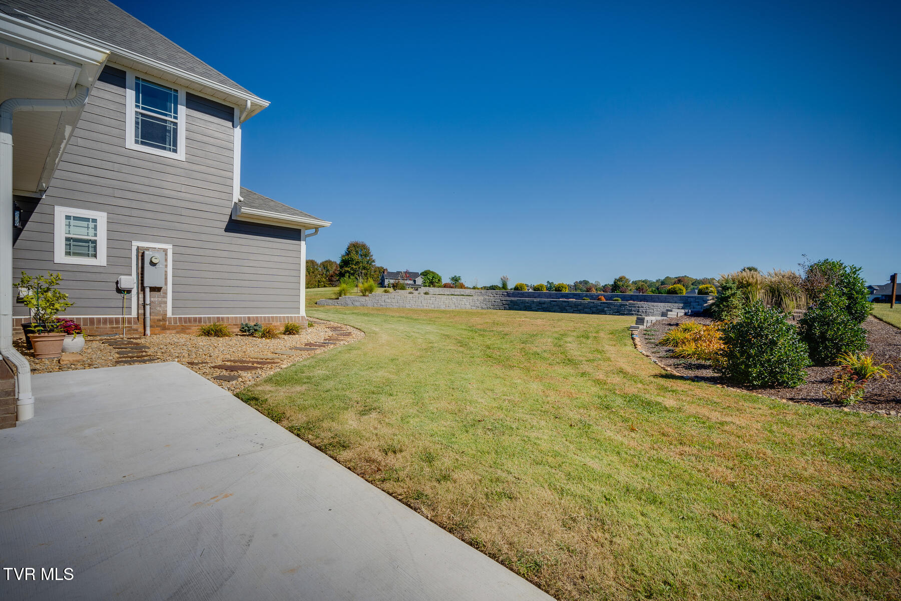 3675 Holly Creek Road Greeneville, TN 37745 - Photo 36 of 47 039