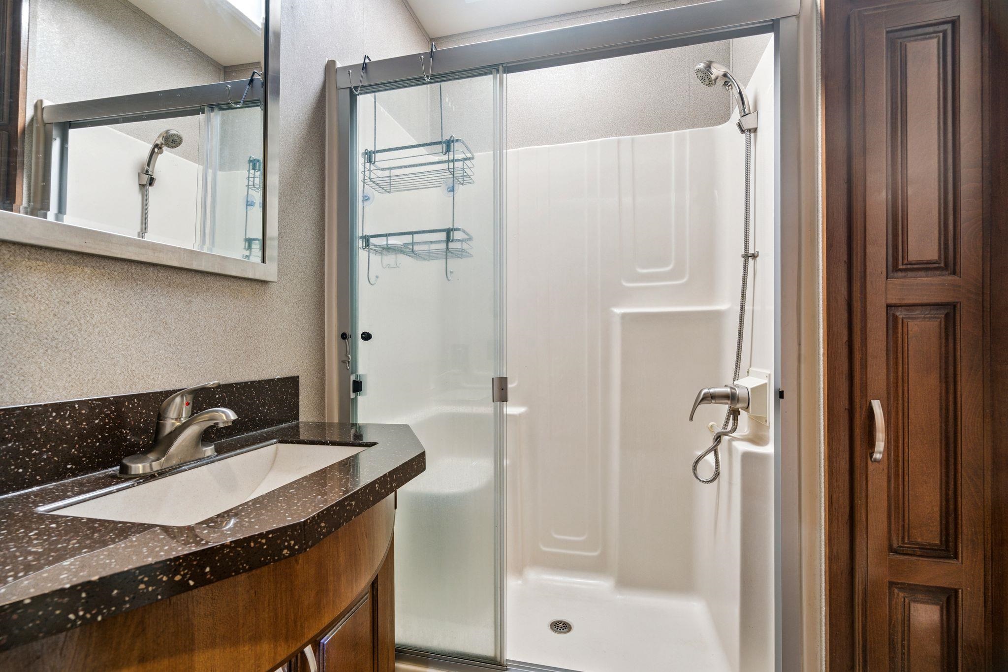 184 Pocahontas Lane, Unit 184 Rochester, NH 03867 - Photo 15 of 50