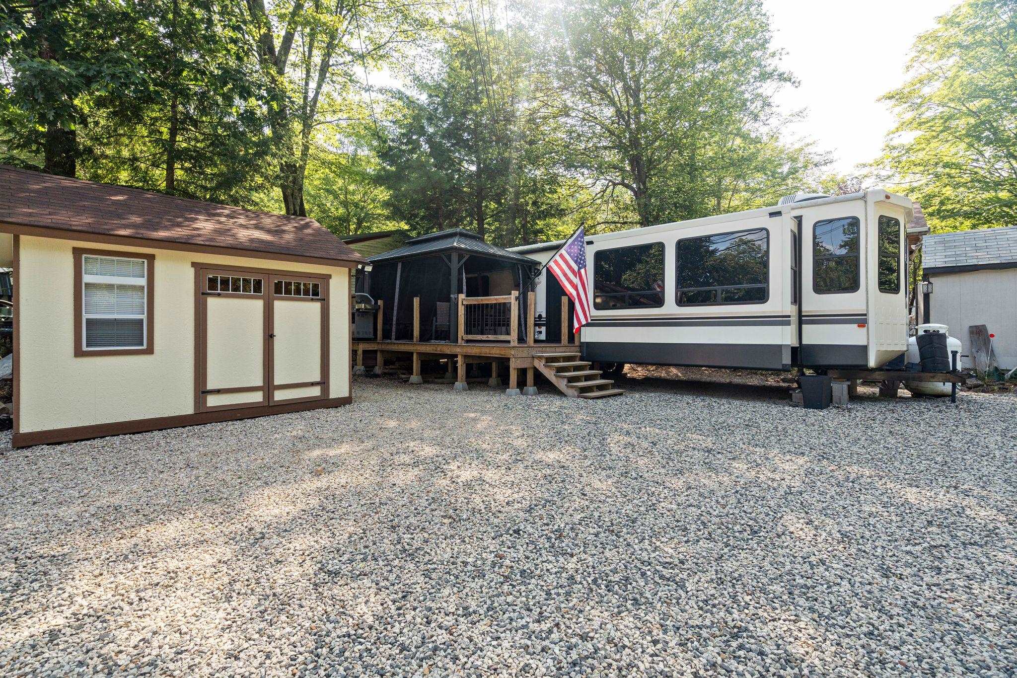 184 Pocahontas Lane, Unit 184 Rochester, NH 03867 - Photo 2 of 50