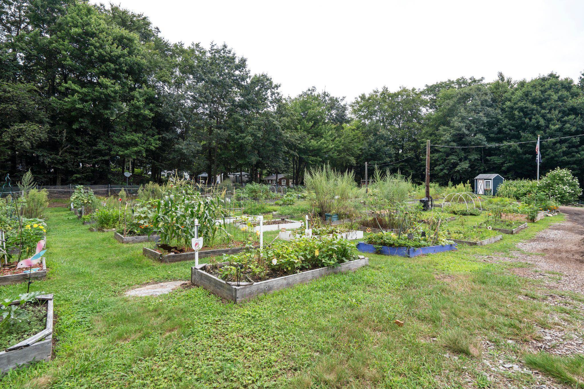 184 Pocahontas Lane, Unit 184 Rochester, NH 03867 - Photo 38 of 50