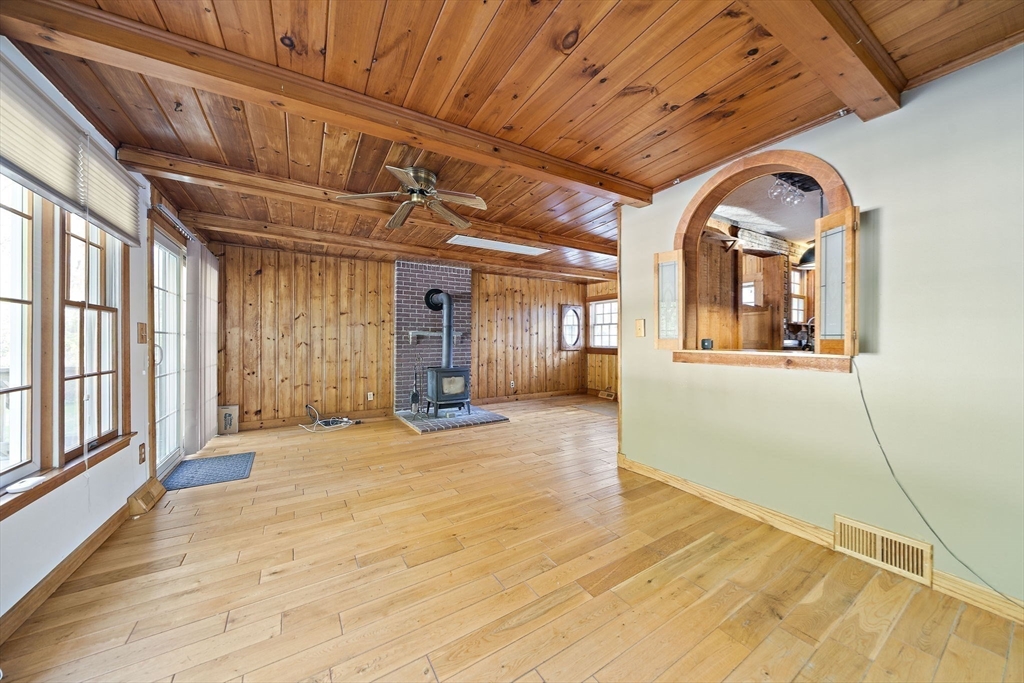 63 Reed Street Hanson, MA 02341 - Photo 5 of 24 Gallery Image 5
