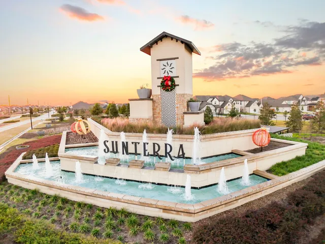 $519,000 | 2453 Seaglass Ter Drive, Katy, TX 77493