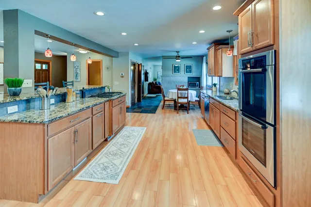 $469,900 | 1618 Angel Crest Way, Madison, WI 53716