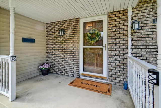 $469,900 | 1618 Angel Crest Way, Madison, WI 53716