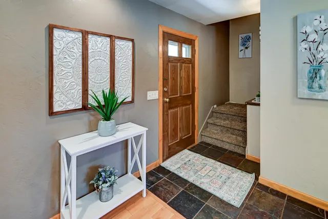 $469,900 | 1618 Angel Crest Way, Madison, WI 53716