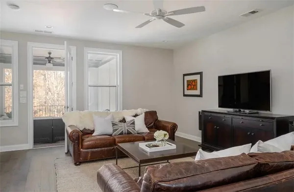 $8,000 | 4518 Collins Avenue, Atlanta, GA 30342