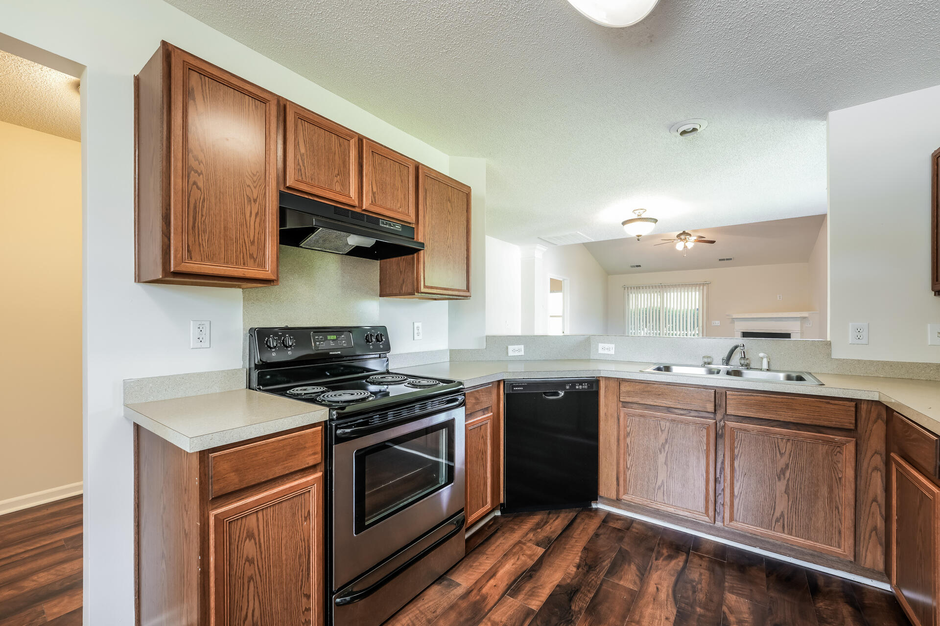 1296 River Rock Road Hanahan, SC 29410 - Photo 11 of 21 listing_10