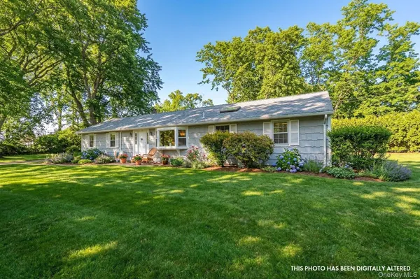 $995,000 | 10100 New Suffolk Avenue, Cutchogue, NY 11935