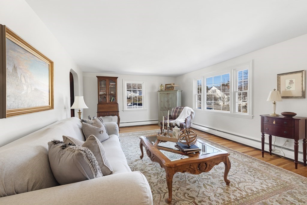 7 Nason Road Saugus, MA 01906 - Photo 6 of 34 Gallery Image 6