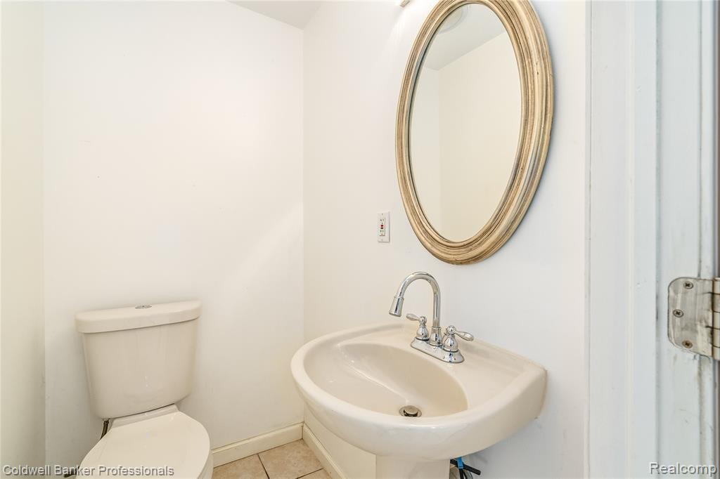 7841 Haggerty Road Belleville, MI 48111 - Photo 10 of 20