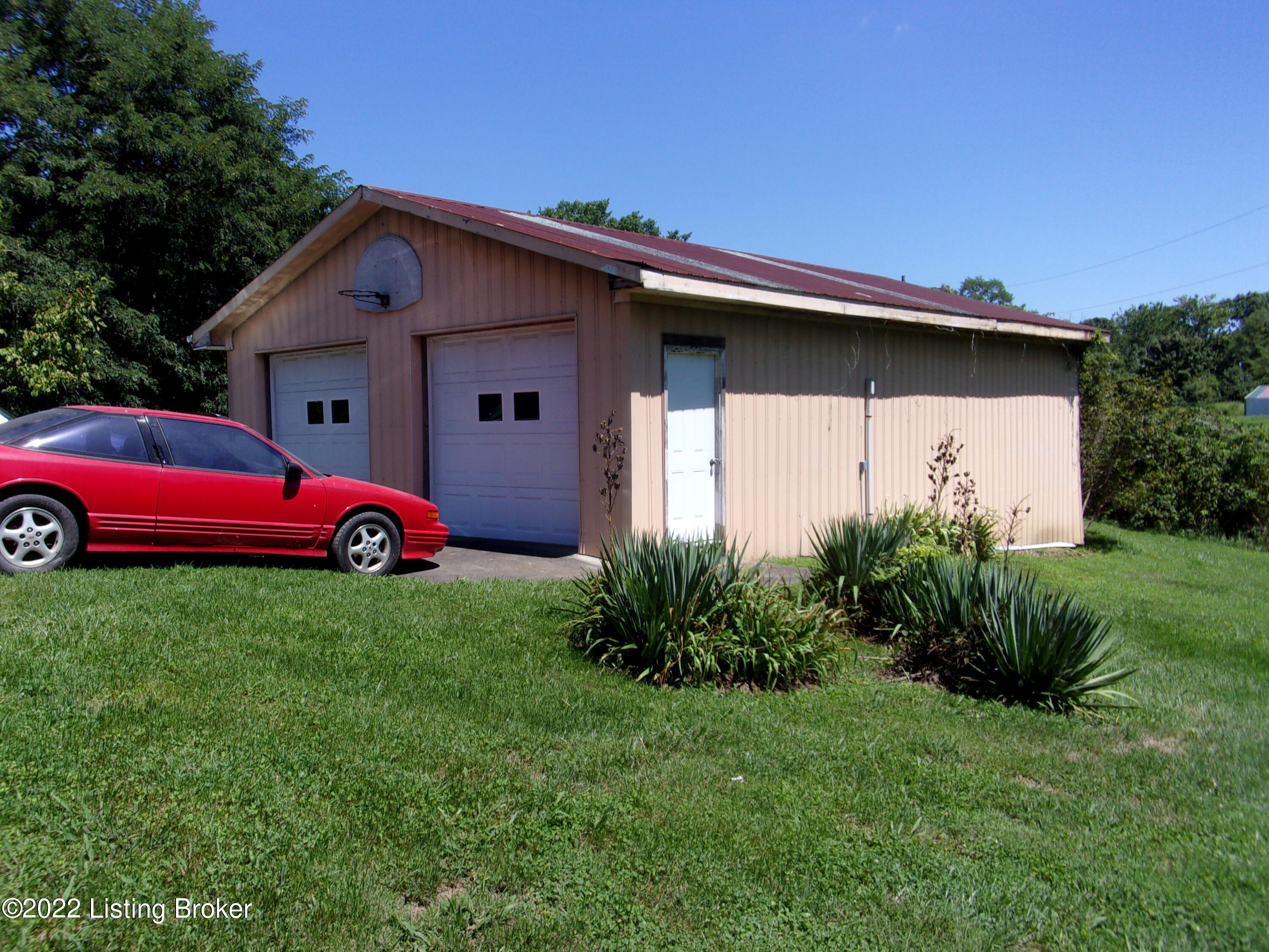 9509 Lawrenceburg Road Chaplin, KY 40012 - Photo 6 of 25 101_4235