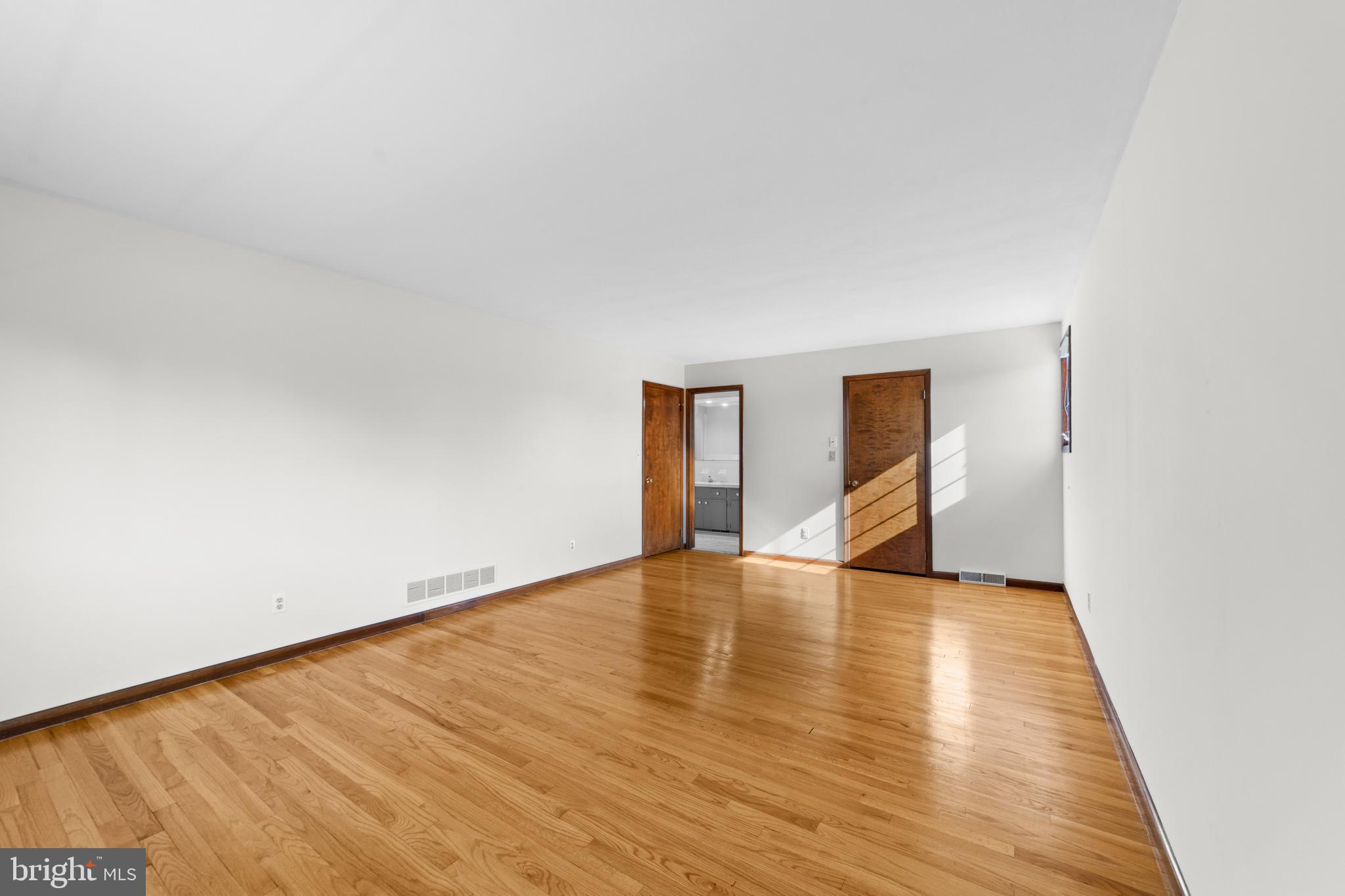 1602 Harbourton Rocktown Road Lambertville, NJ 08530 - Photo 17 of 28