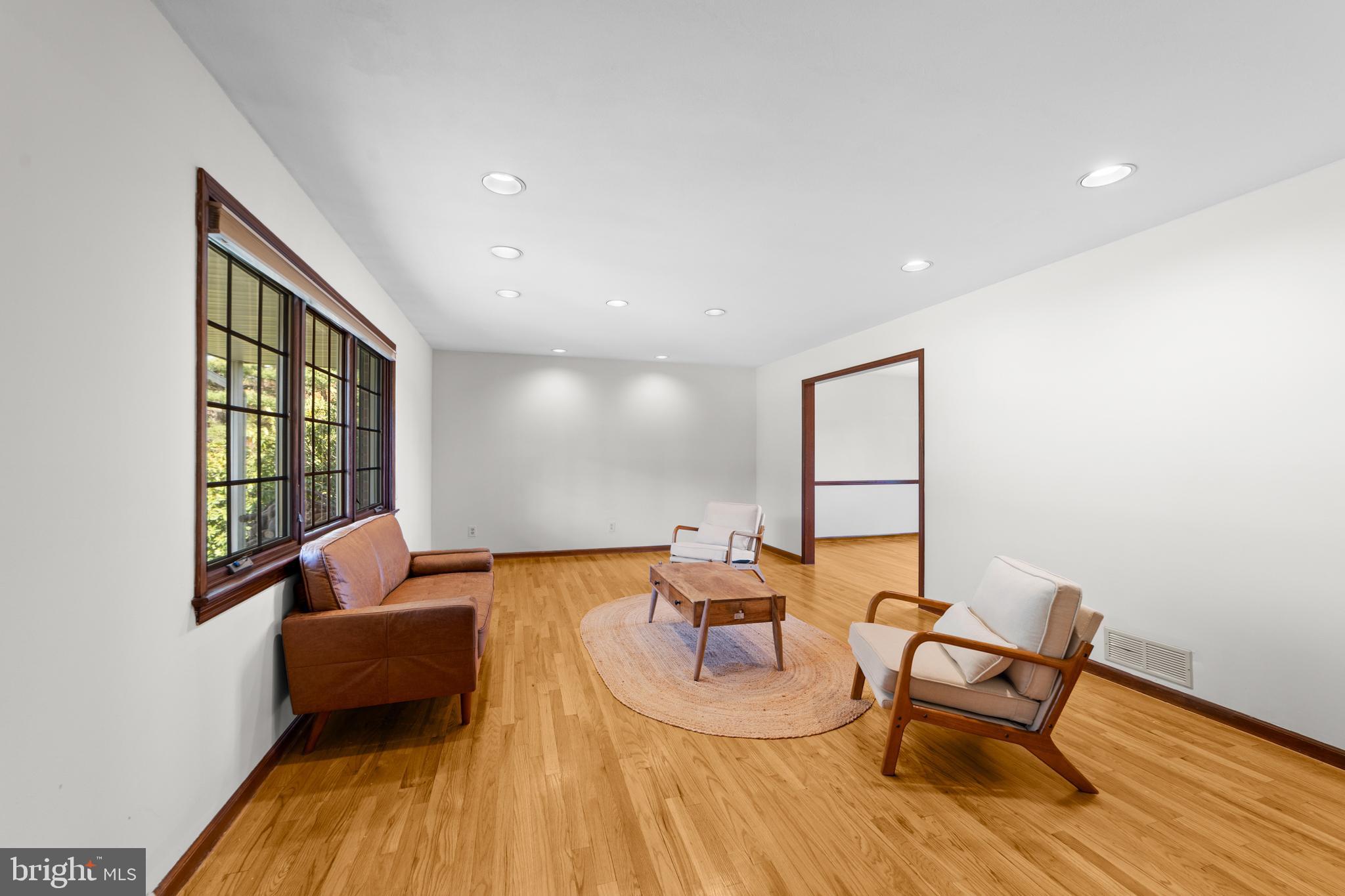 1602 Harbourton Rocktown Road Lambertville, NJ 08530 - Photo 6 of 28