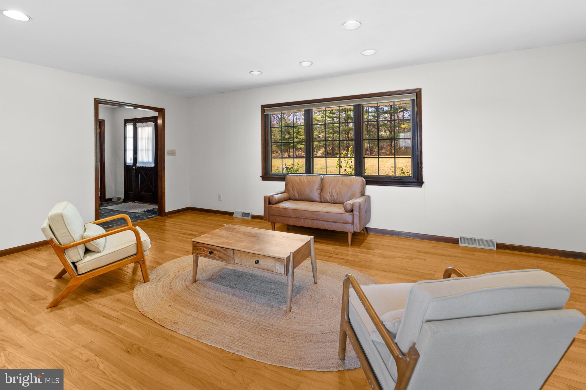 1602 Harbourton Rocktown Road Lambertville, NJ 08530 - Photo 8 of 28