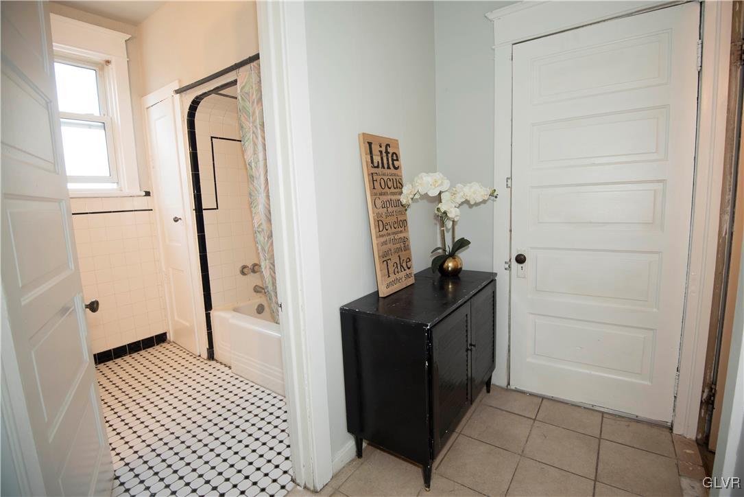 3108 North Ruch Street Whitehall, PA 18052 - Photo 29 of 41 Gallery Image 29