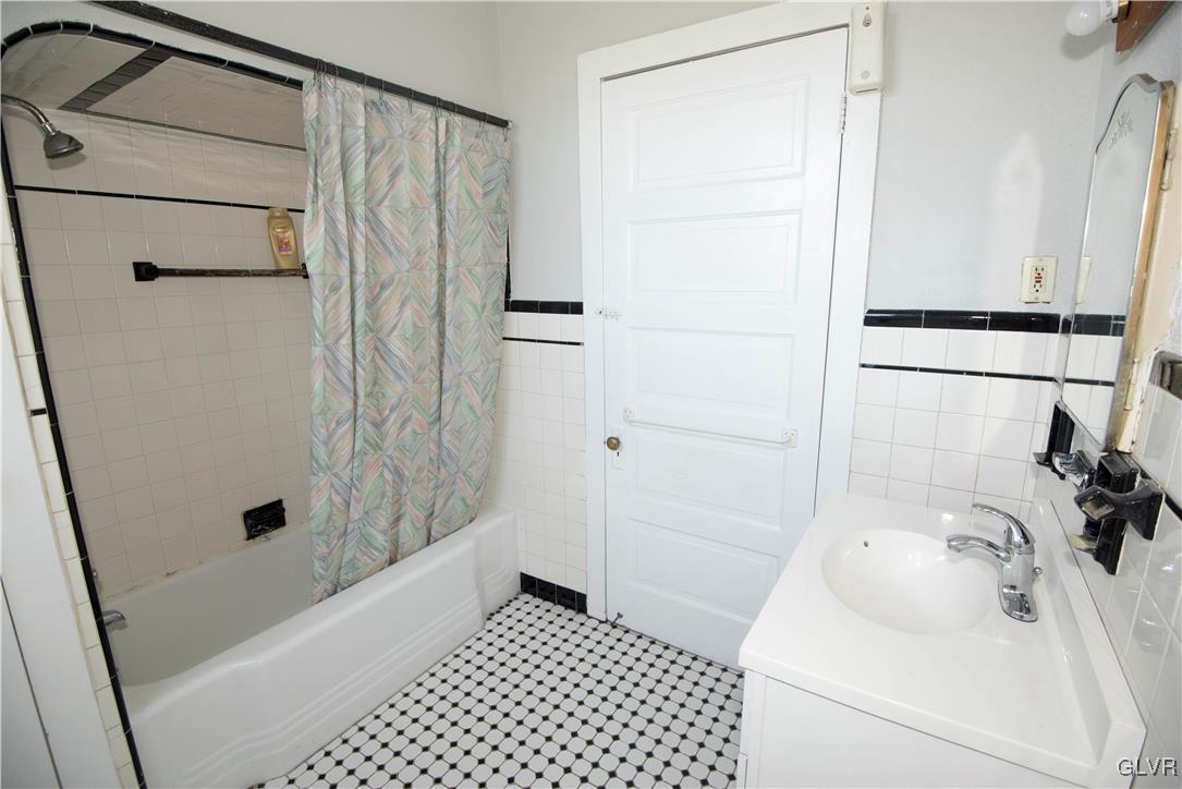 3108 North Ruch Street Whitehall, PA 18052 - Photo 30 of 41 Gallery Image 30