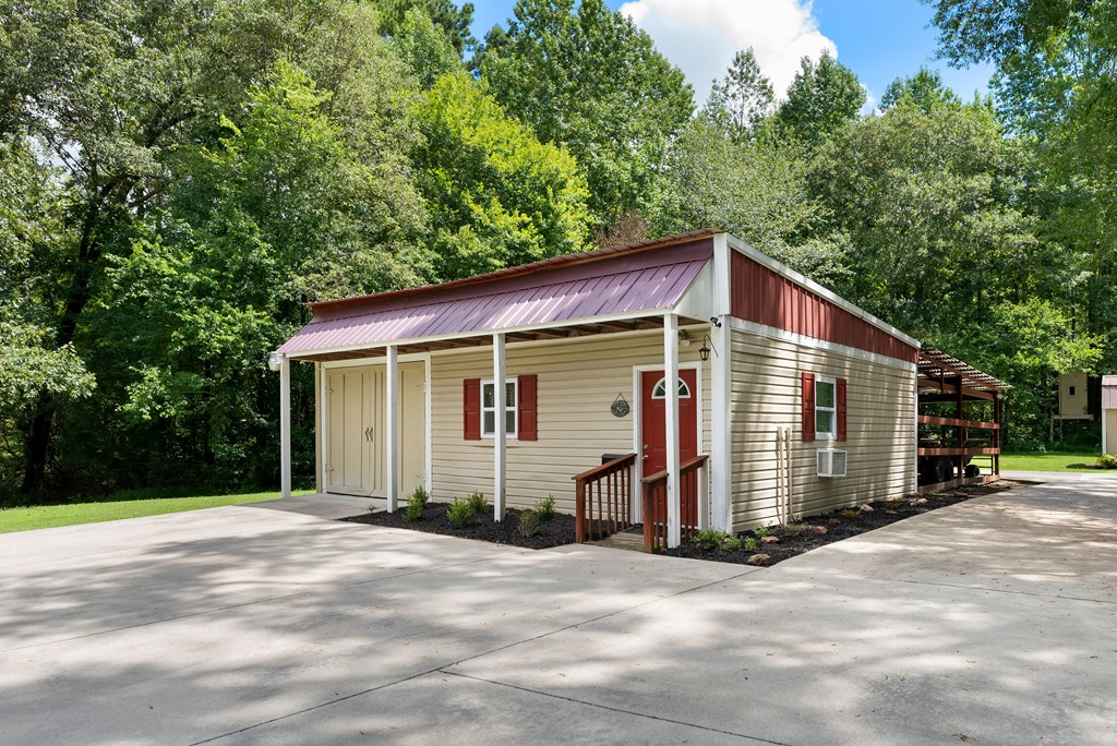1246 Roland Hayes Parkway Southwest Calhoun, GA 30701 - Photo 34 of 44 Gallery Image 34