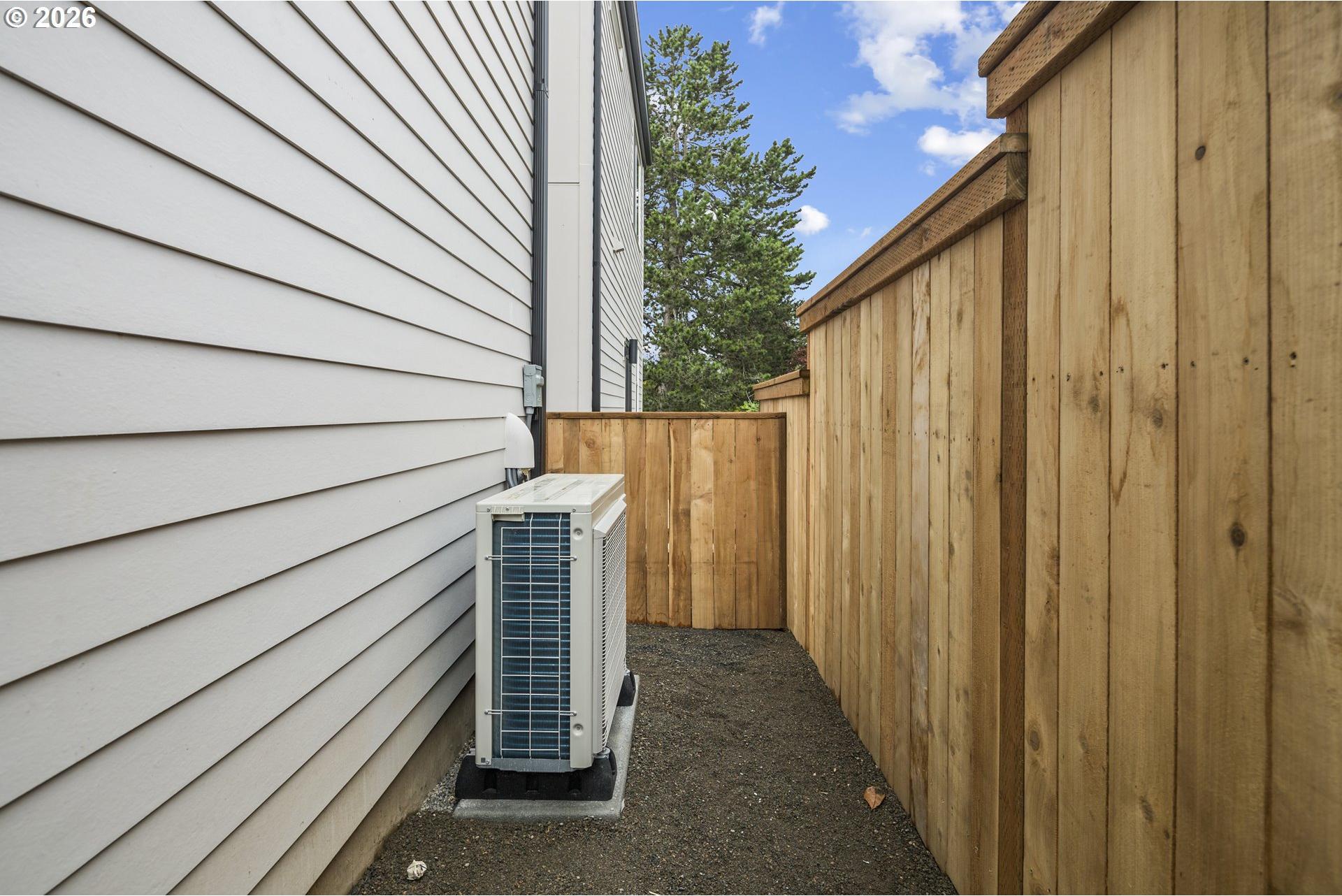 2011 Southwest Moss Street Portland, OR 97219 - Photo 23 of 23 Gallery Image 23
