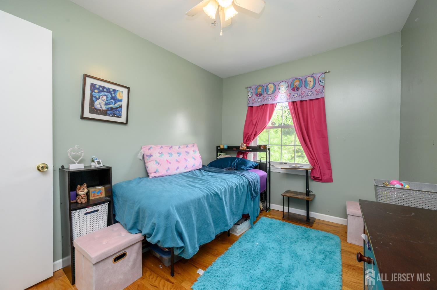 171 Howell Avenue Fords, NJ 08863 - Photo 16 of 33