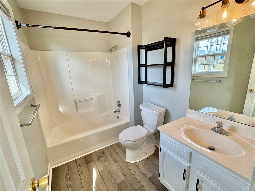 2301 Rolling Green Road Anderson, SC 29621 - Photo 12 of 32