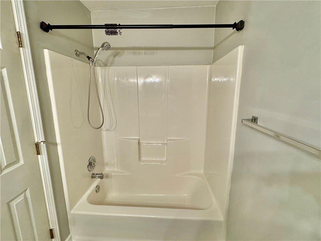 2301 Rolling Green Road Anderson, SC 29621 - Photo 16 of 32