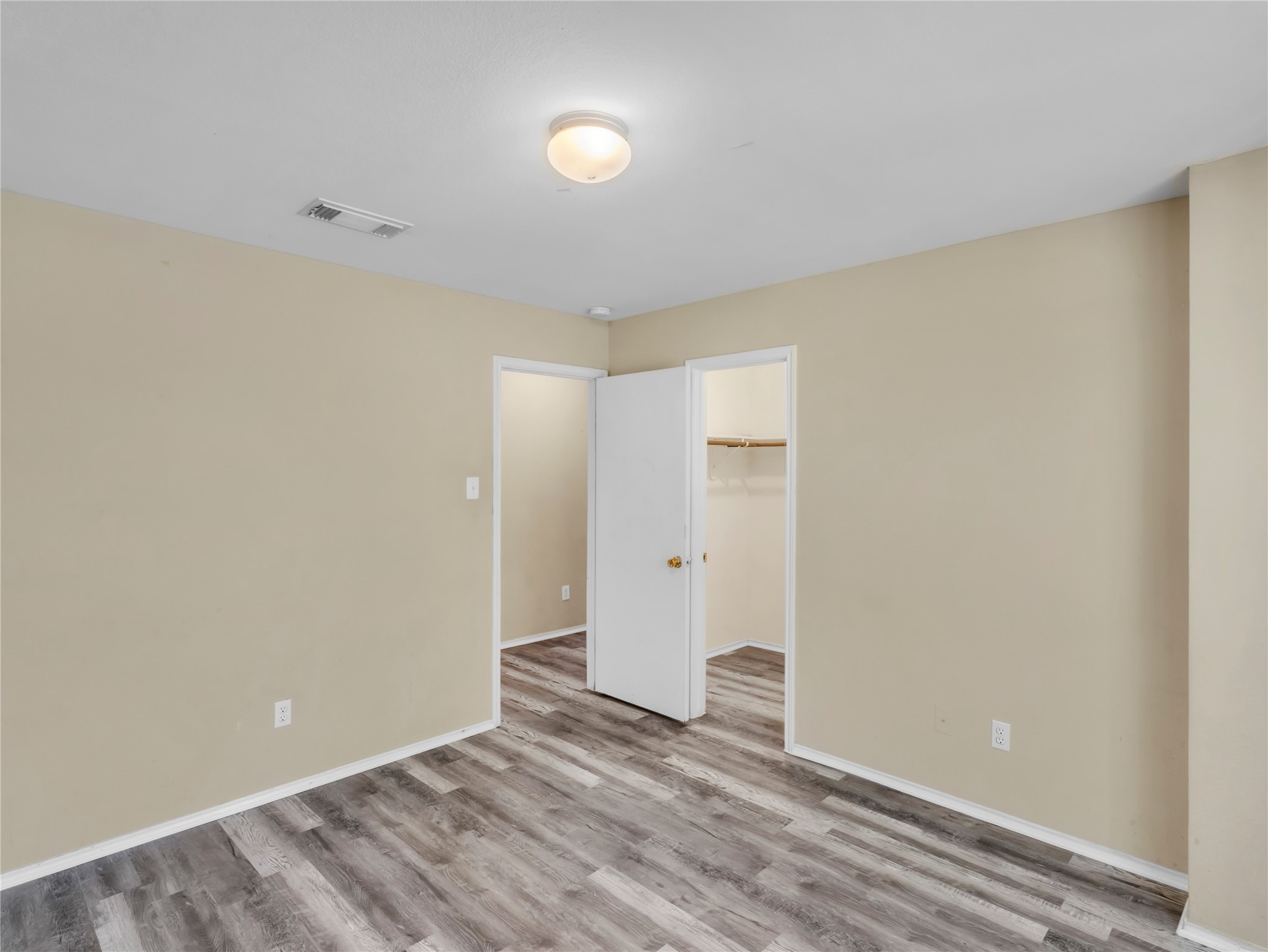 12830 Windy Summer Lane Houston, TX 77044 - Photo 26 of 33 Bedroom 2