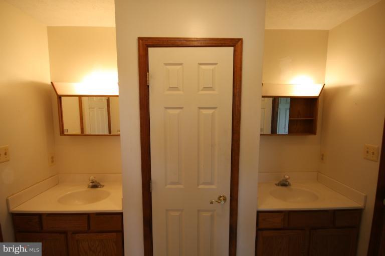 21665 Cryer Road Avenue, MD 20609 - Photo 3 of 28 Bath