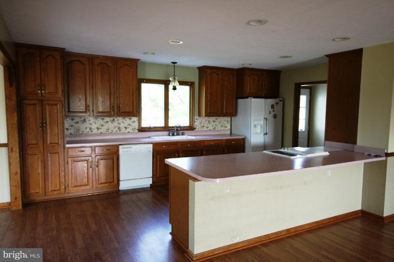 21665 Cryer Road Avenue, MD 20609 - Photo 28 of 28 Kitchen